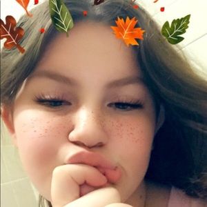 Meet your Posher, Abby